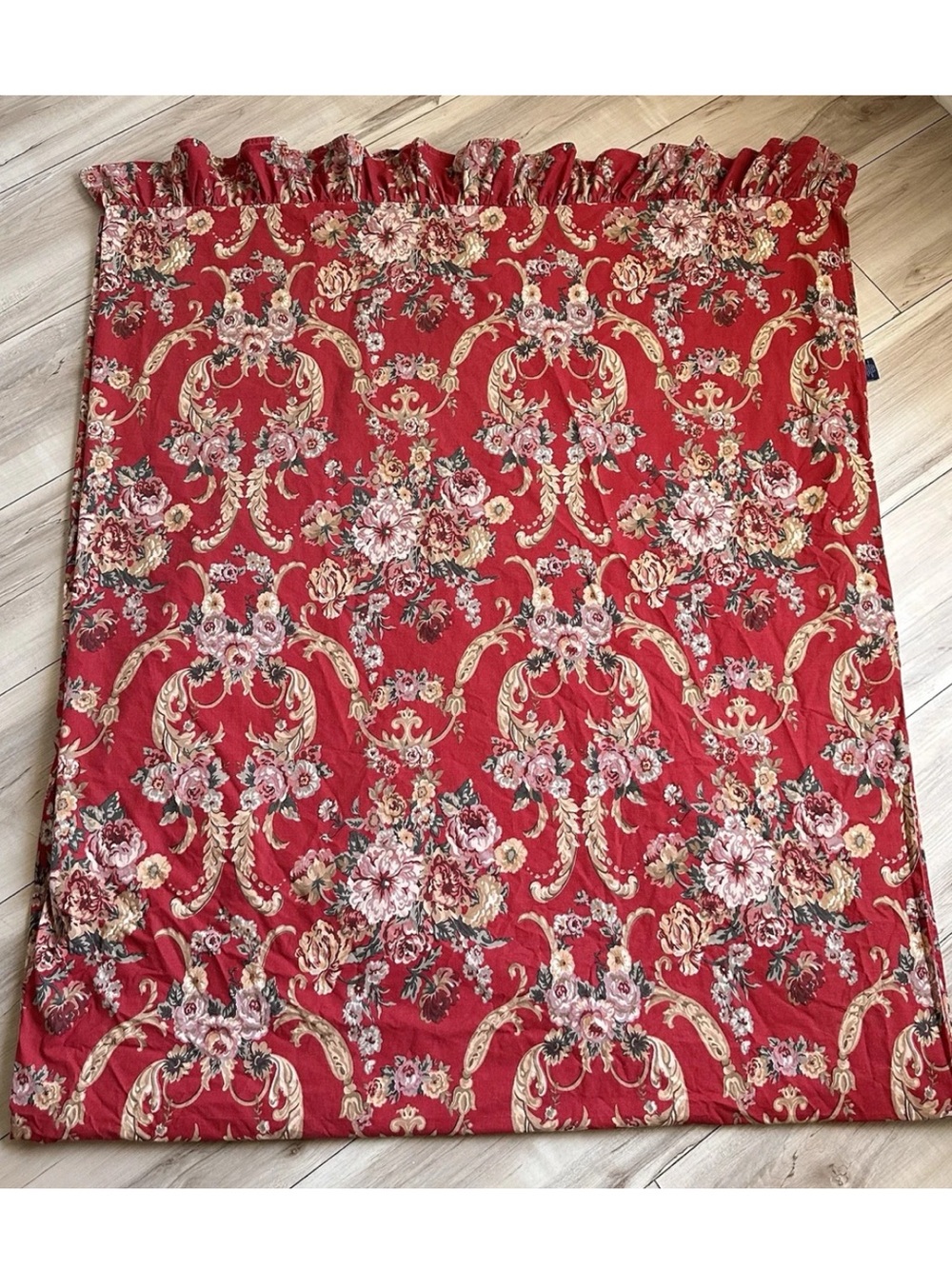 Ralph Lauren Danielle Marseilles Ruffle Queen Flat Sheet Red Floral Vintage USA